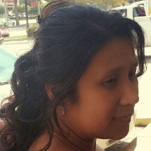 Meet your Posher, Raquel